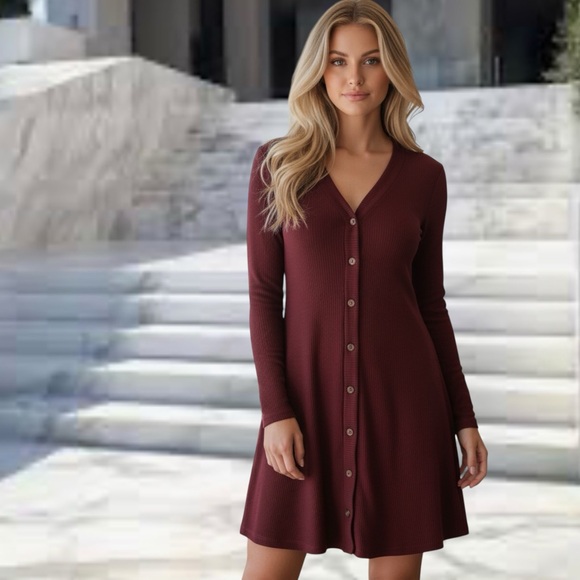Lulus Dresses & Skirts - NWT Lulus XS Sweet Comfort Burgundy swing dress